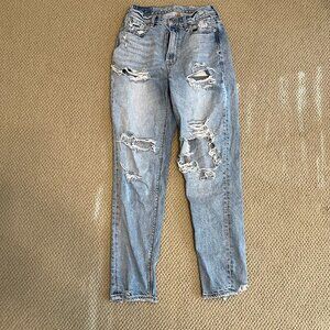 American Eagle Mom Jeans